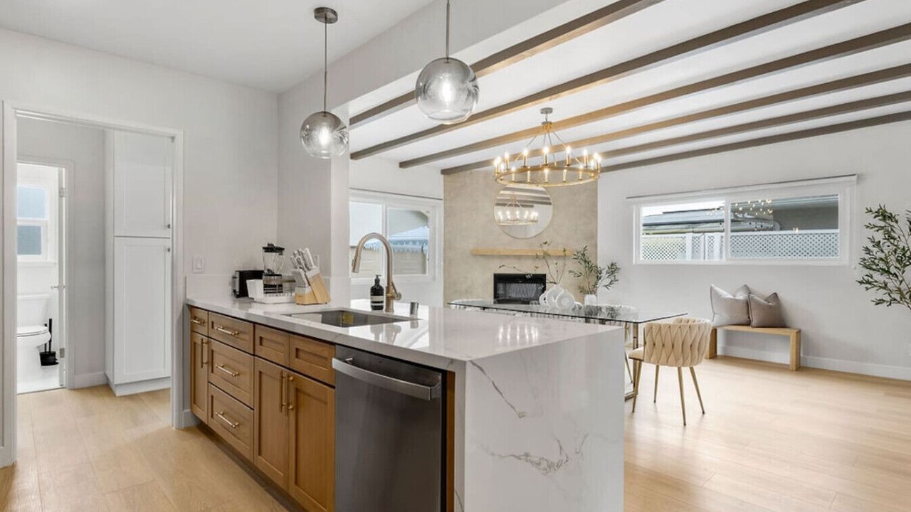 Photo of Kitchen in The Plaza