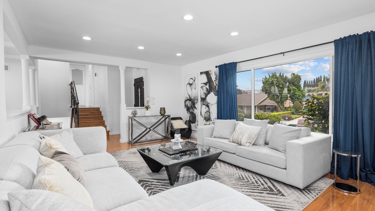 Photo of Livingroom in Hacienda Heights