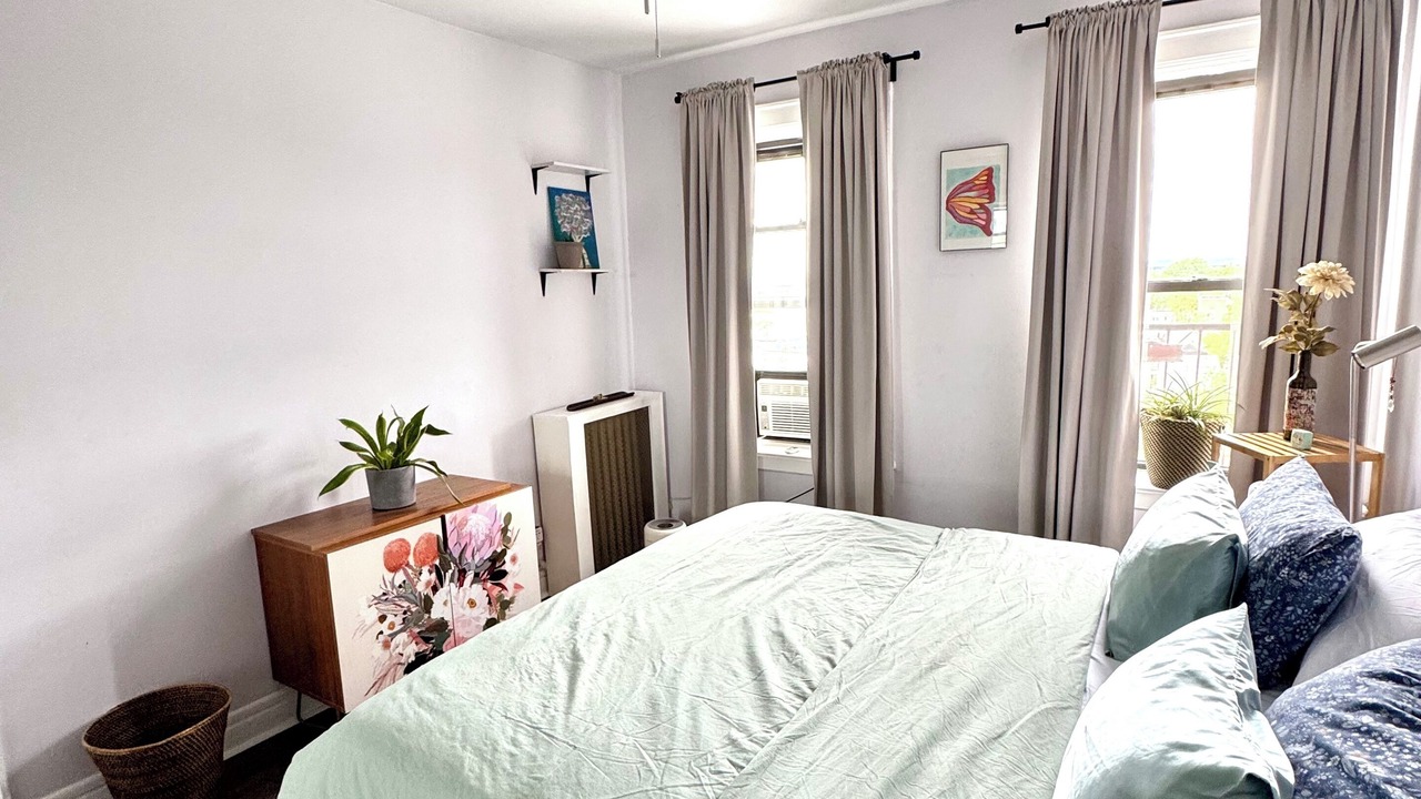 Photo of Bedroom in West Side