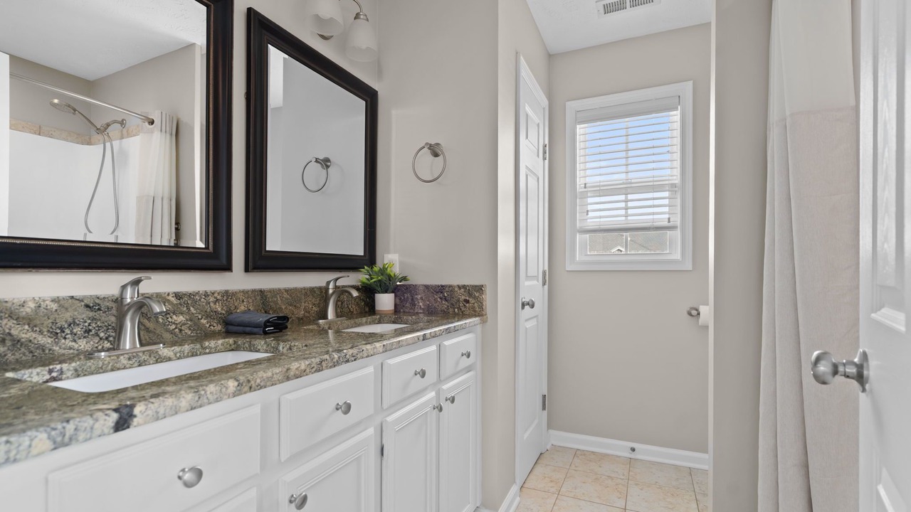 Photo of Bathroom in South View
