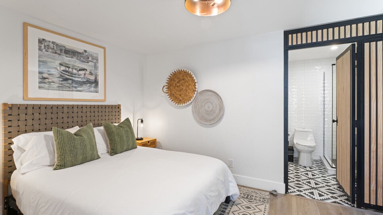 Photo of Bedroom in Balboa Island