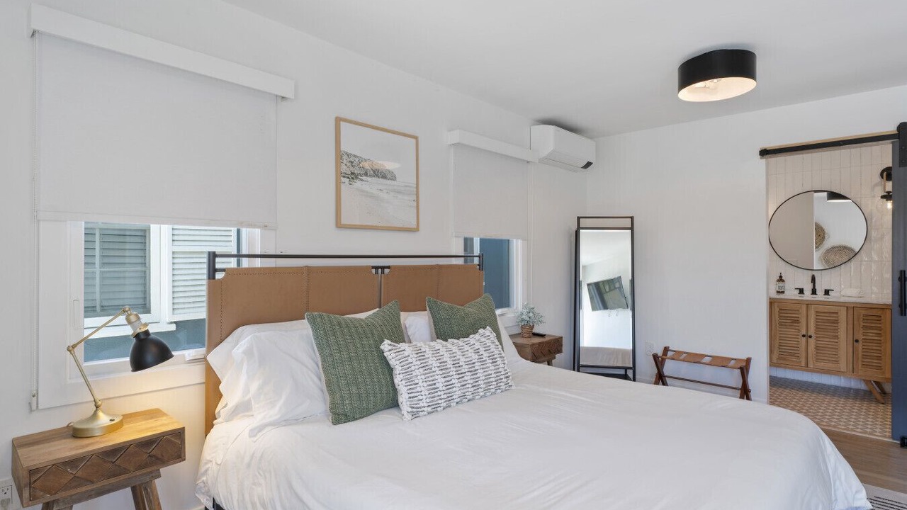 Photo of Bedroom in Balboa Island