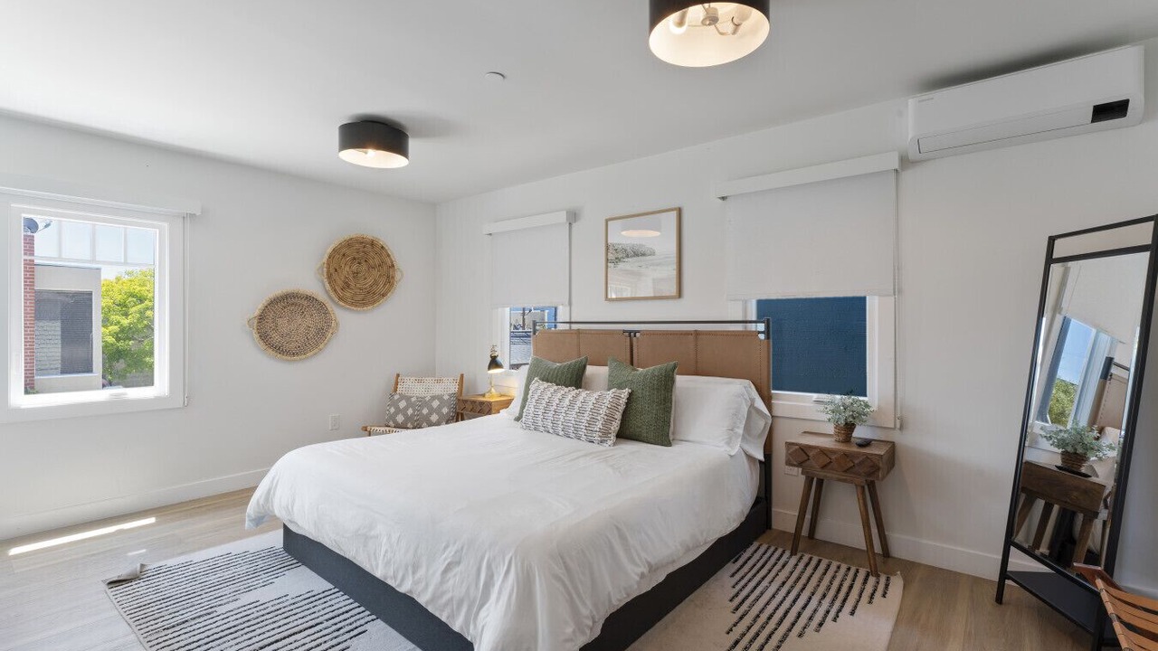 Photo of Bedroom in Balboa Island