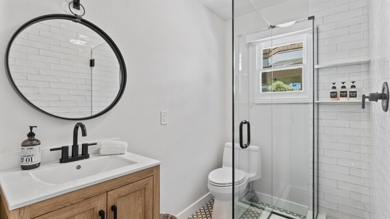 Photo of Bathroom in Balboa Island