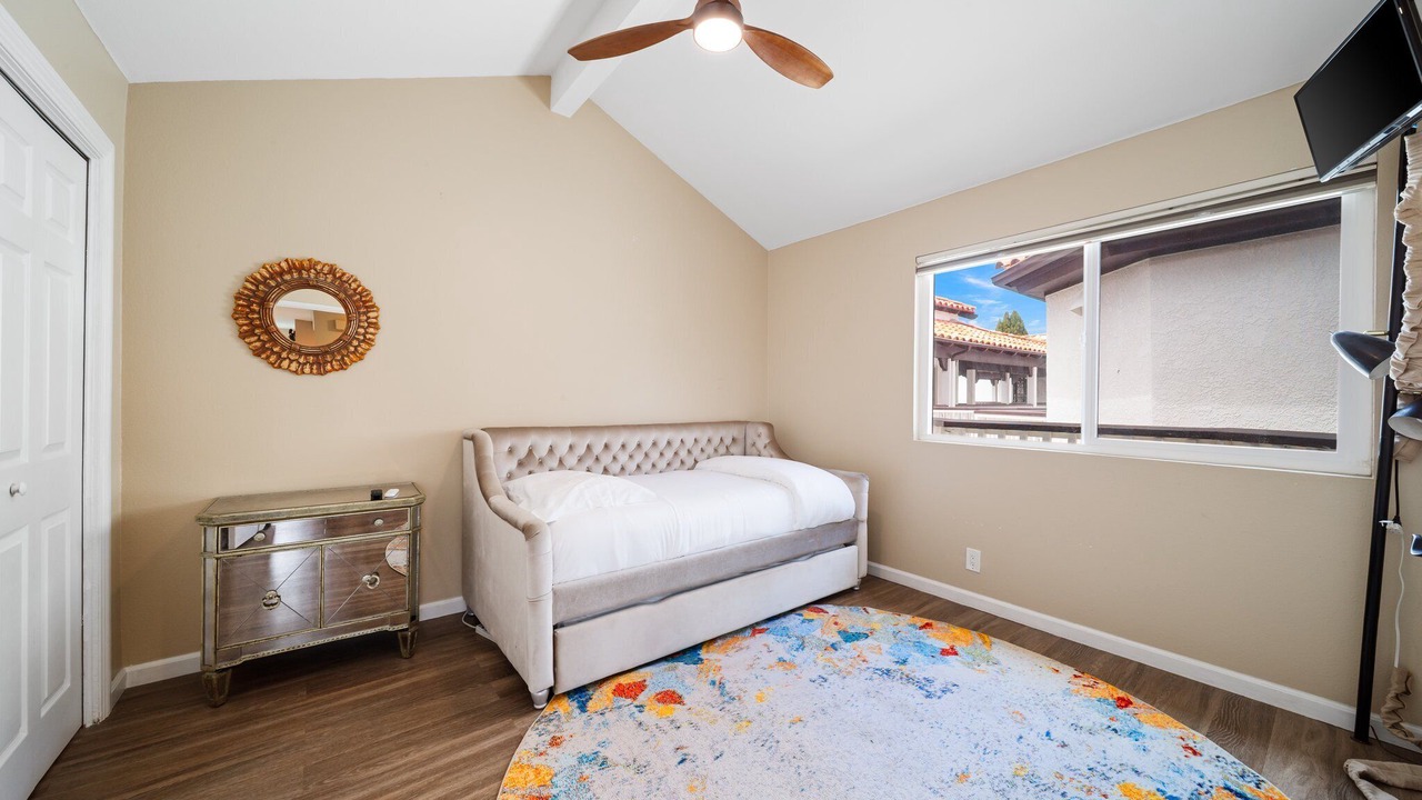 Photo of Bedroom in Corona del Mar