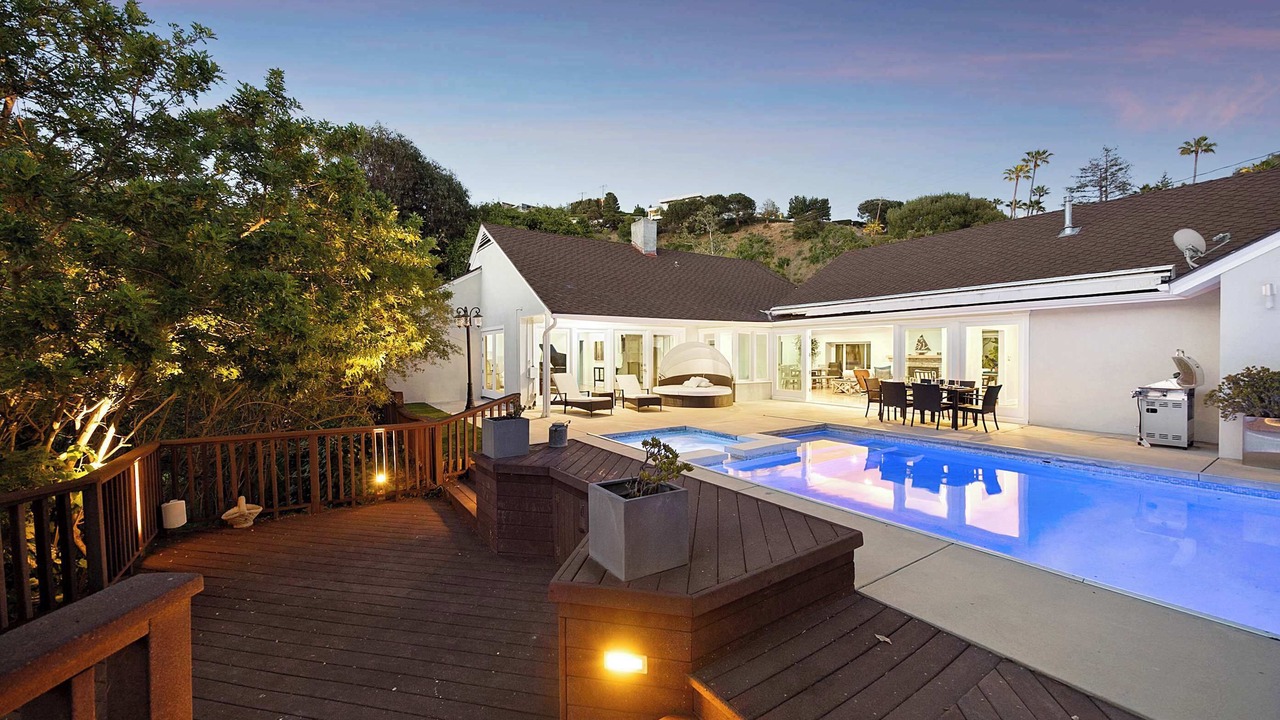 Photo of Outdoor in Beverly Hills