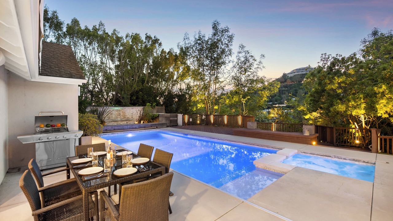Photo of Outdoor in Beverly Hills