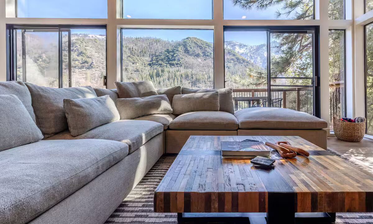 Photo of Livingroom in Camp Nelson
