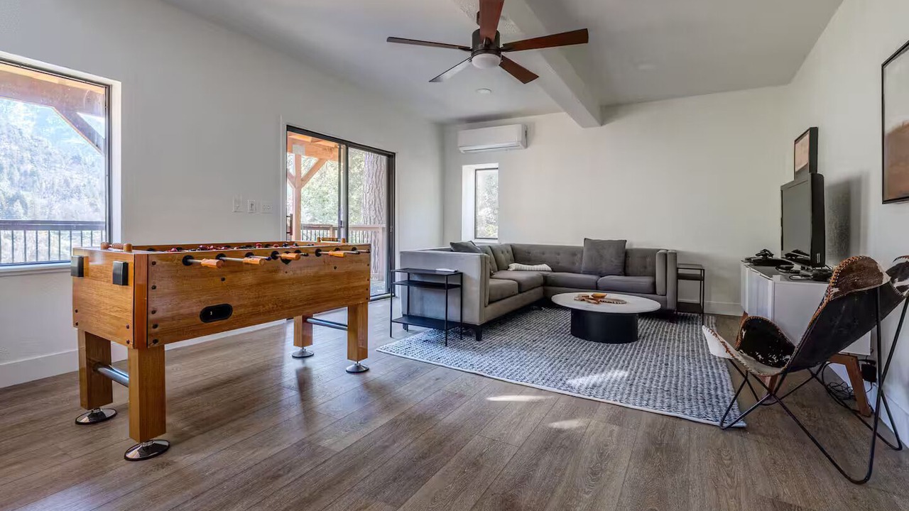 Photo of Livingroom in Camp Nelson