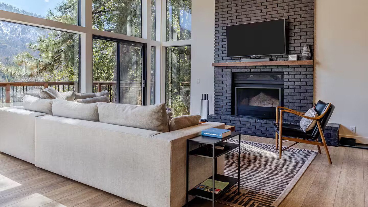 Photo of Livingroom in Camp Nelson