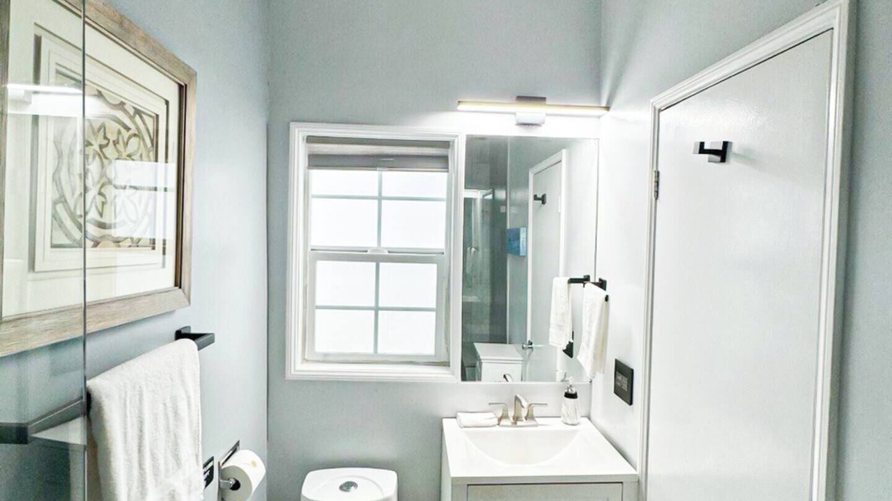 Photo of Bathroom in View Park-Windsor Hills