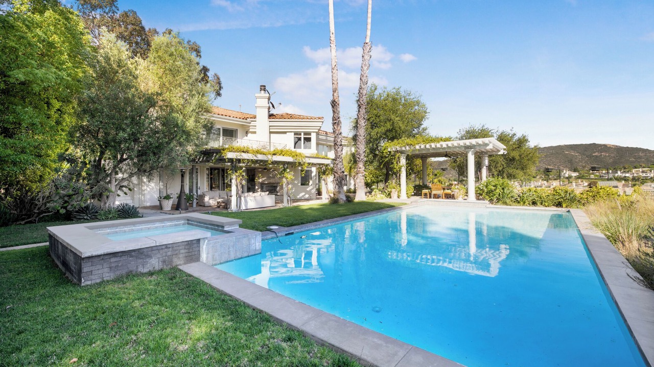Photo of Outdoor in Tarzana
