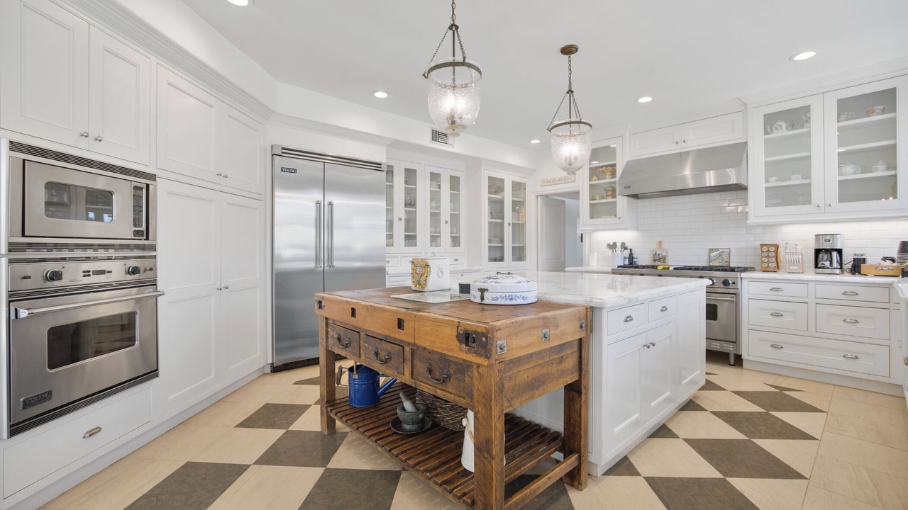 Photo of Kitchen in Tarzana