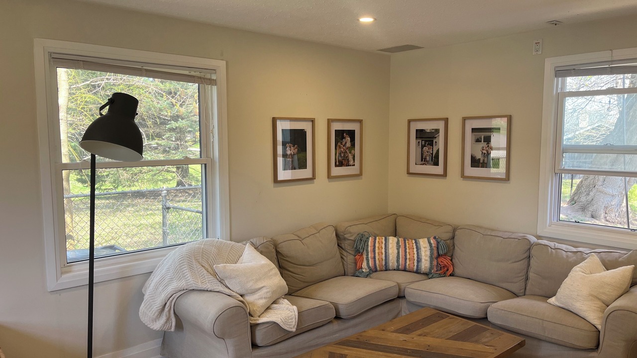 Photo of Livingroom in Caledon