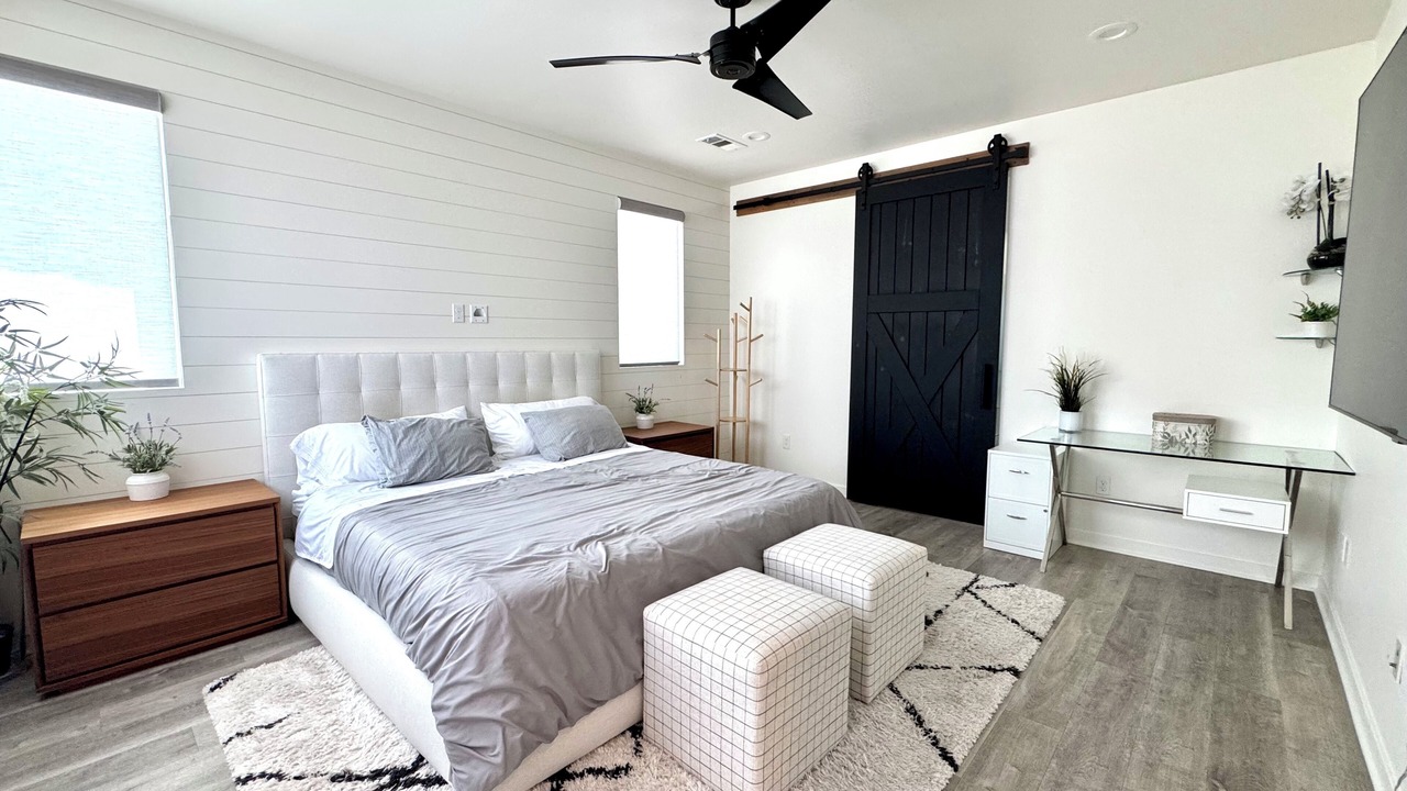 Photo of Bedroom in Downtown