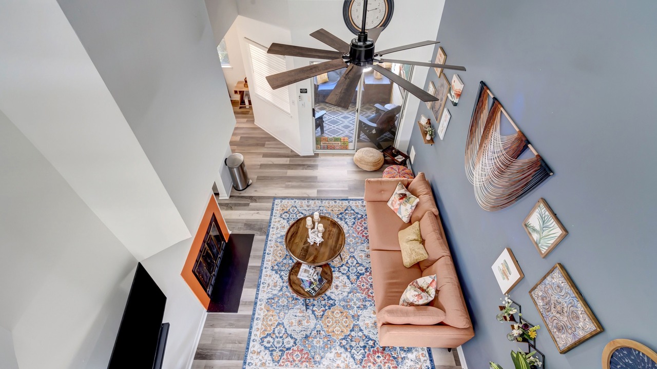 Photo of Livingroom in Huntsville