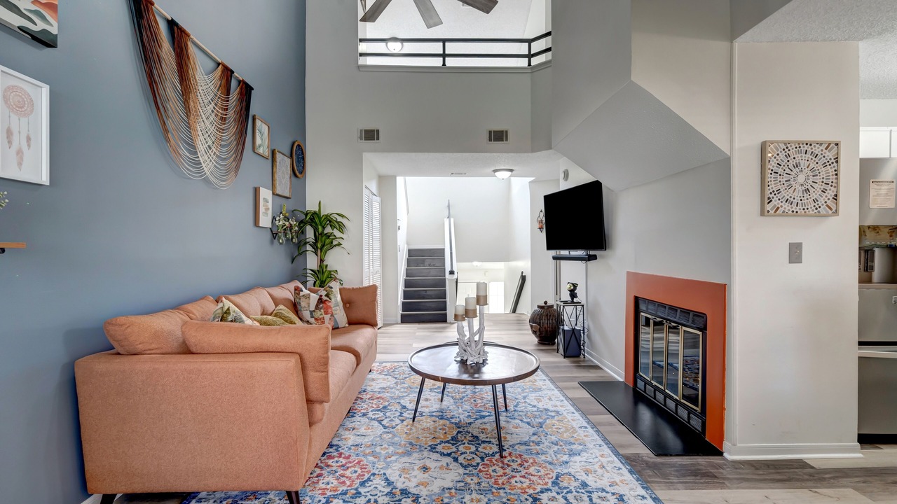 Photo of Livingroom in Huntsville