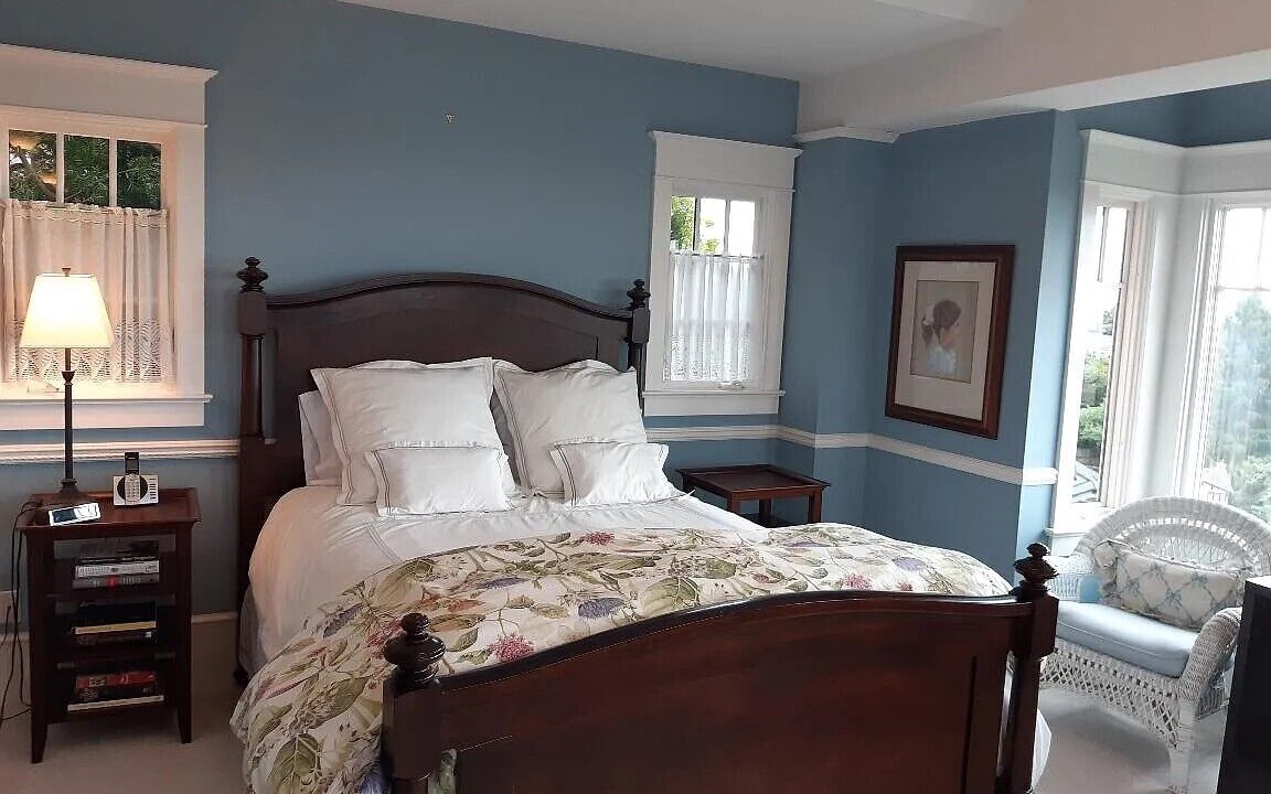 Photo of Bedroom in Upper Rockridge