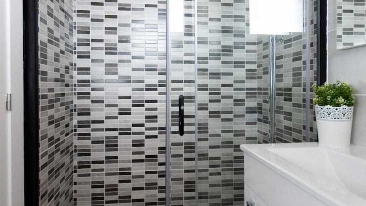 Photo of Bathroom in Roses Town Center
