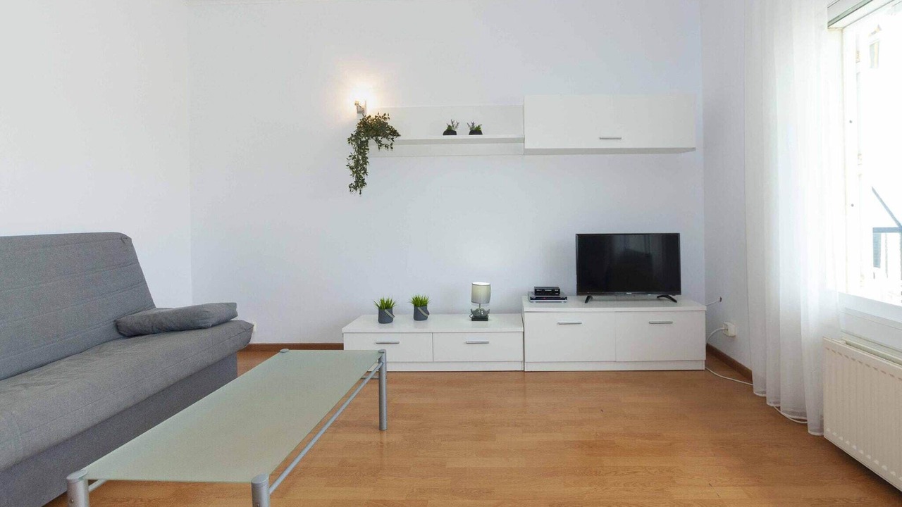 Photo of Livingroom in Roses Town Center