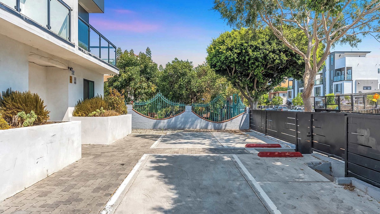 Photo of Outdoor in Mid City