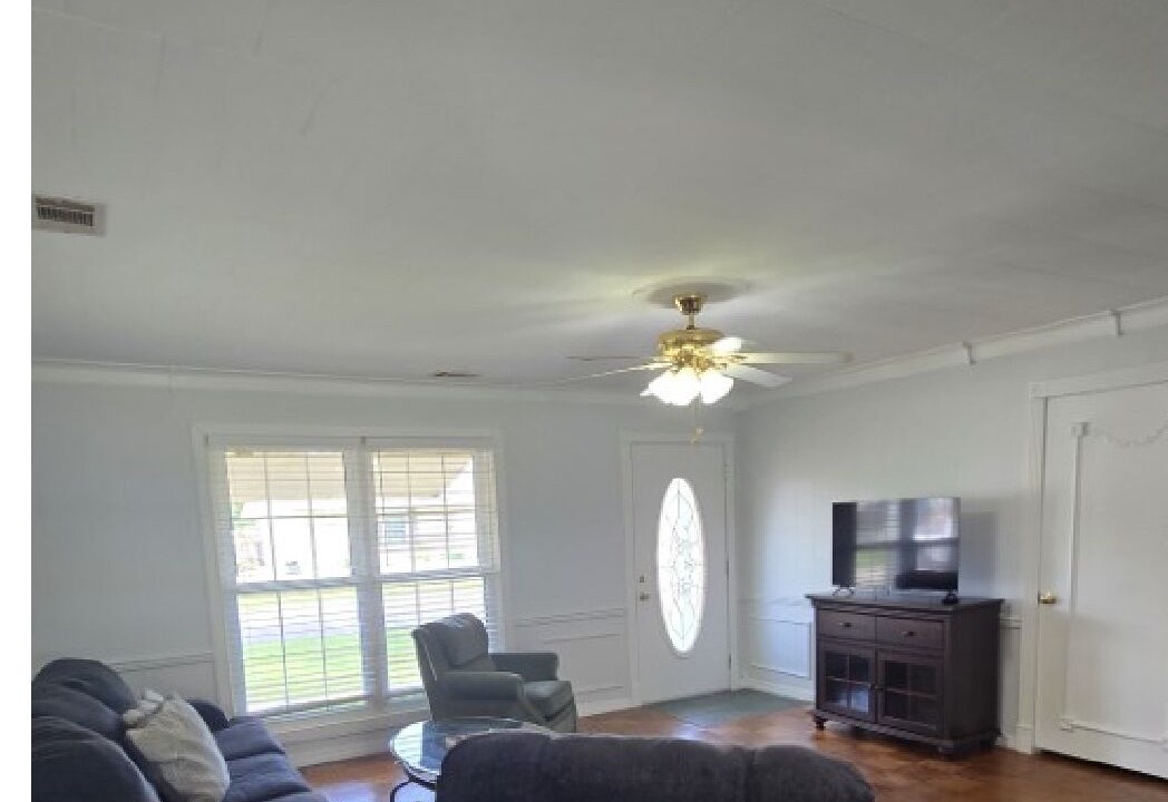 Photo of Livingroom in Long Beach