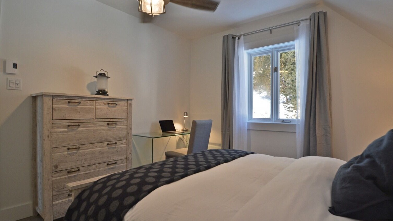 Photo of Bedroom in Saint Irenee