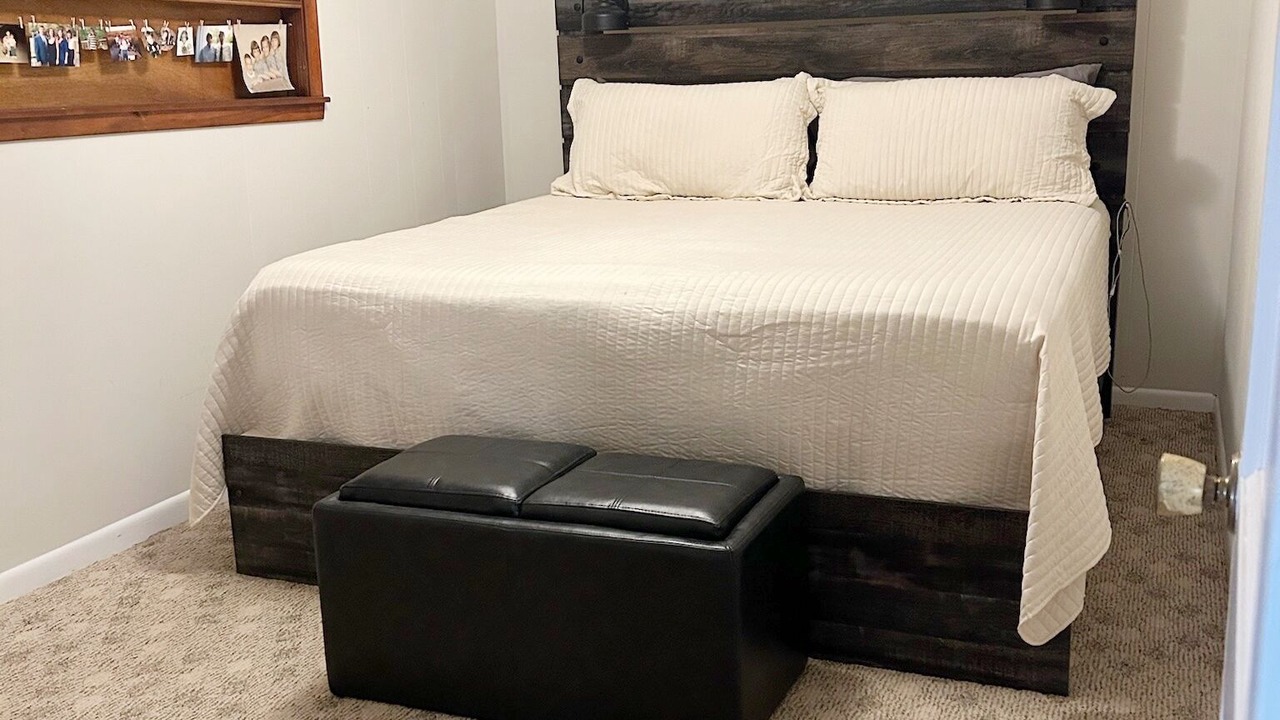 Photo of Bedroom in Harperville