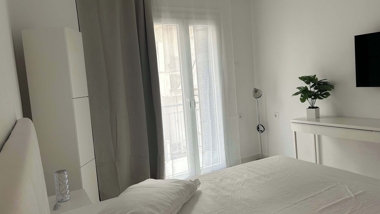 Photo of Bedroom in Platia Viktorias