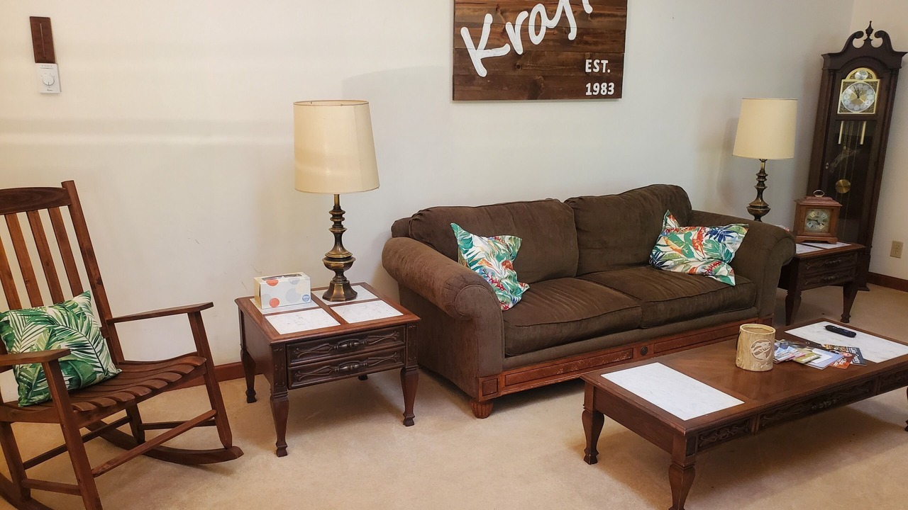Photo of Livingroom in Manson