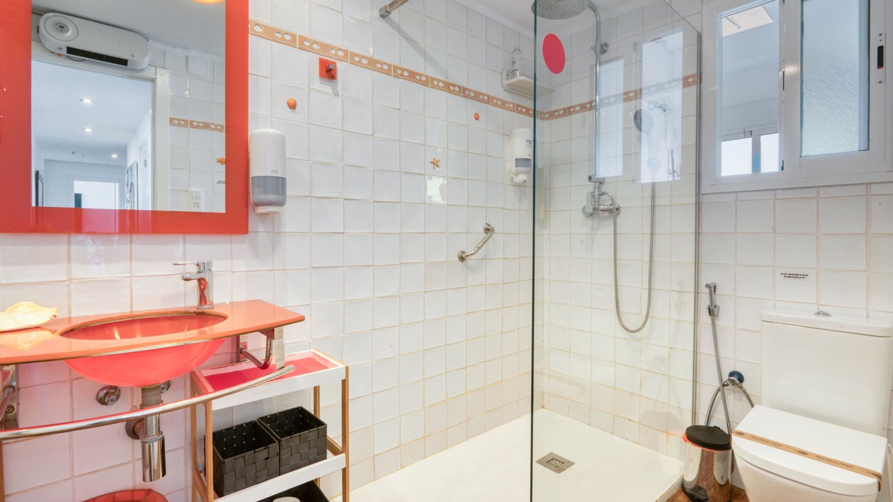 Photo of Bathroom in Oliva
