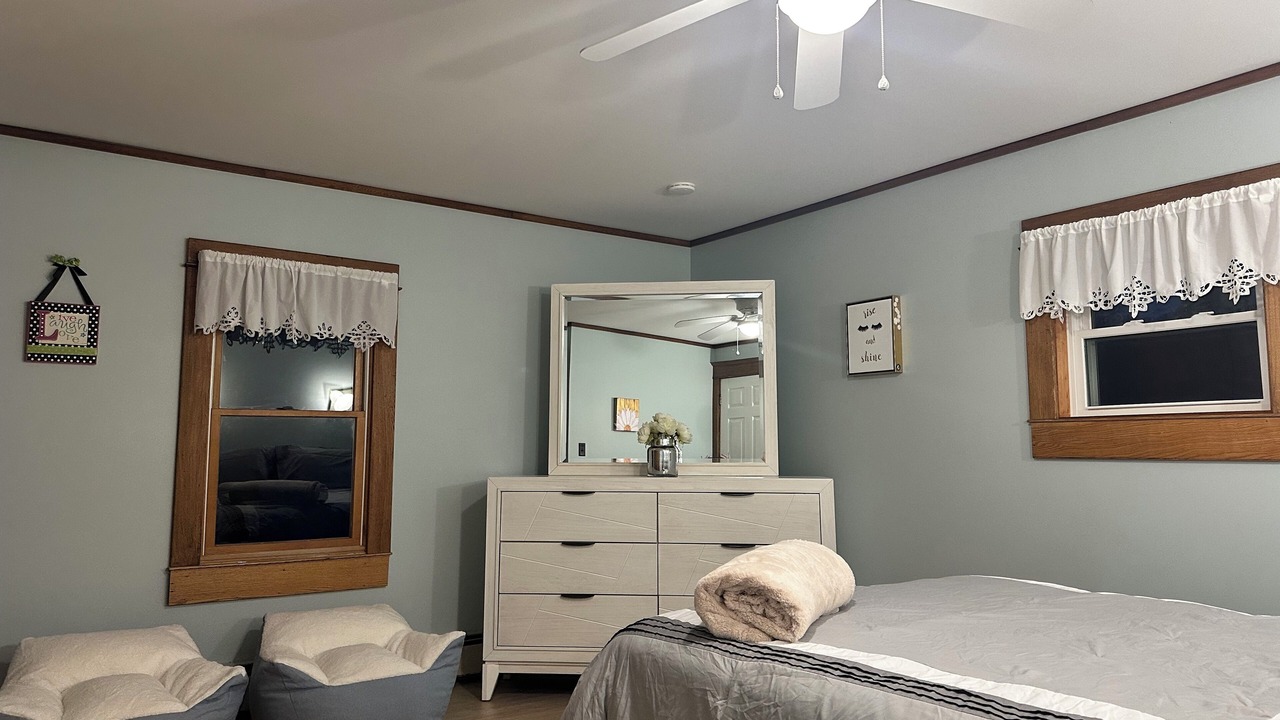Photo of Bedroom in Town of Porter