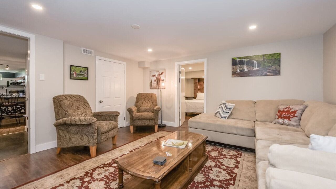 Photo of Livingroom in Elora