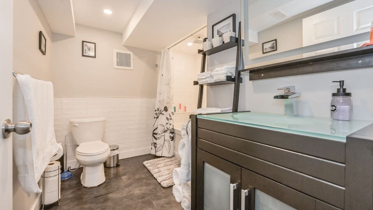 Photo of Bathroom in Elora