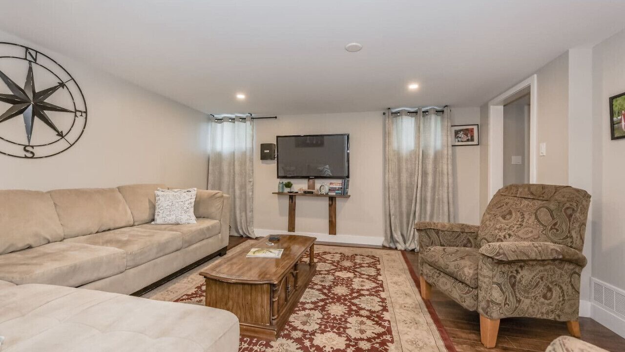 Photo of Livingroom in Elora
