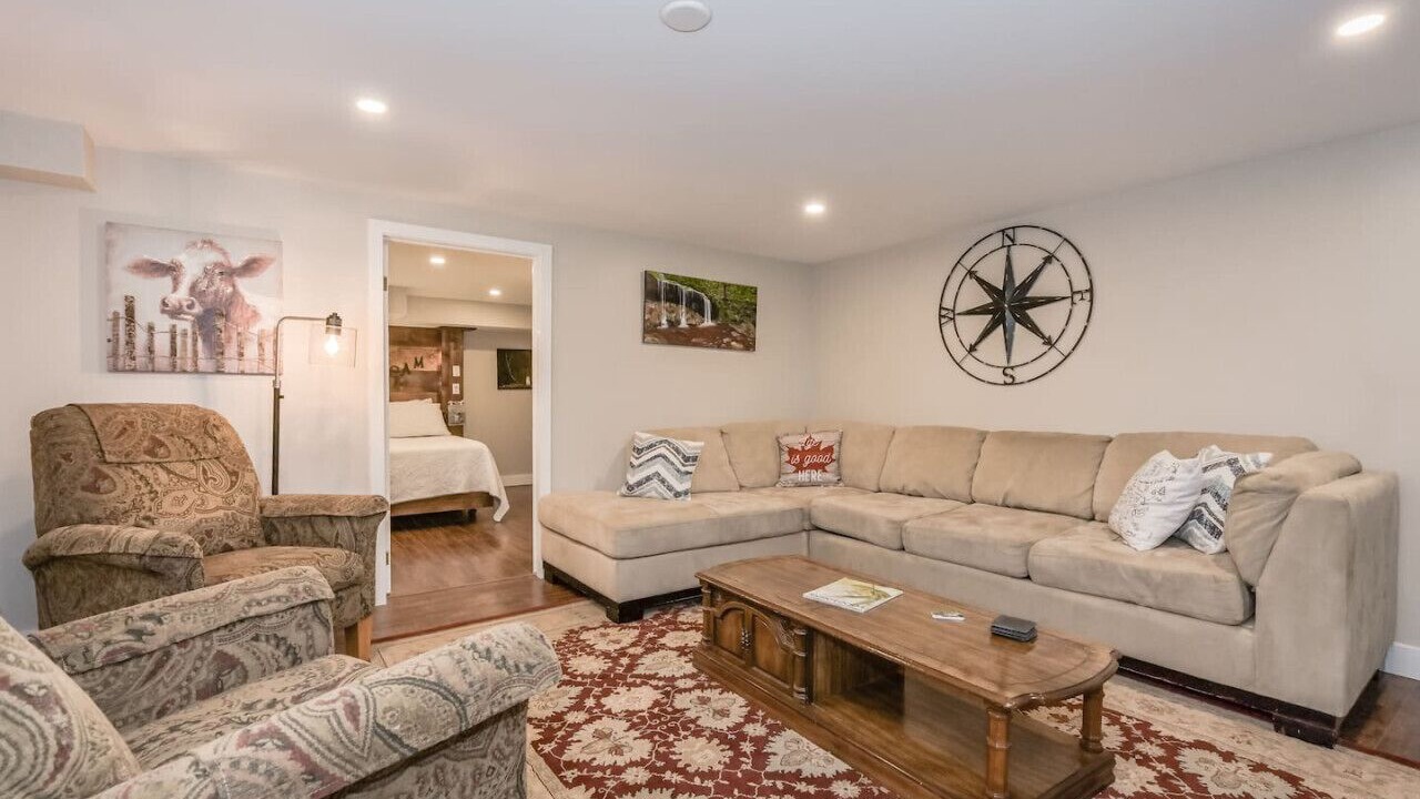 Photo of Livingroom in Elora
