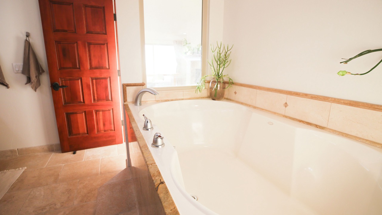 Photo of Bathroom in Silver Strand