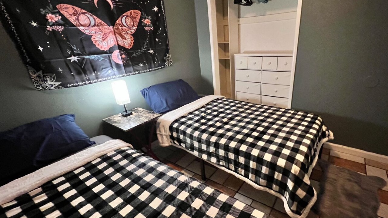 Photo of Bedroom in Lakeland Village