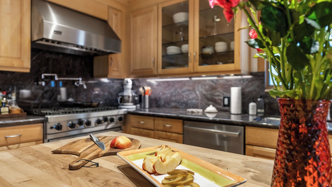 Photo of Kitchen in Hollywood Hills