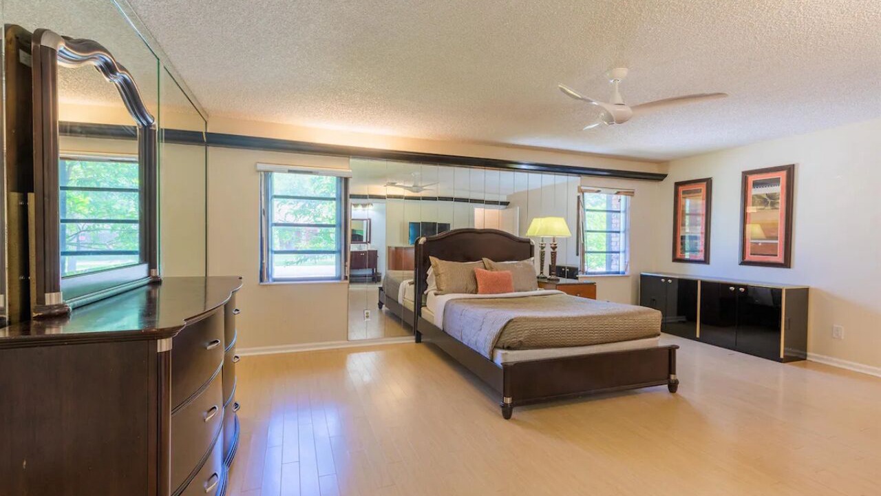 Photo of Bedroom in Lauderhill