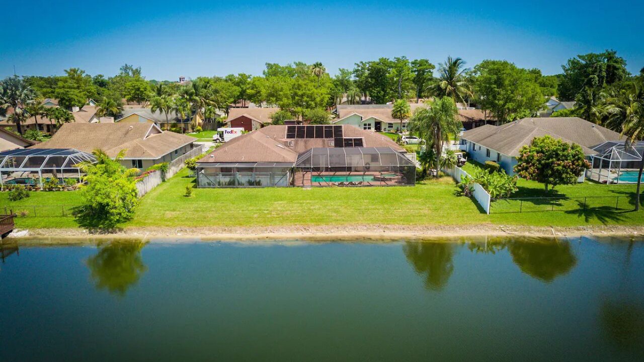 Photo of Outdoor in Lauderhill