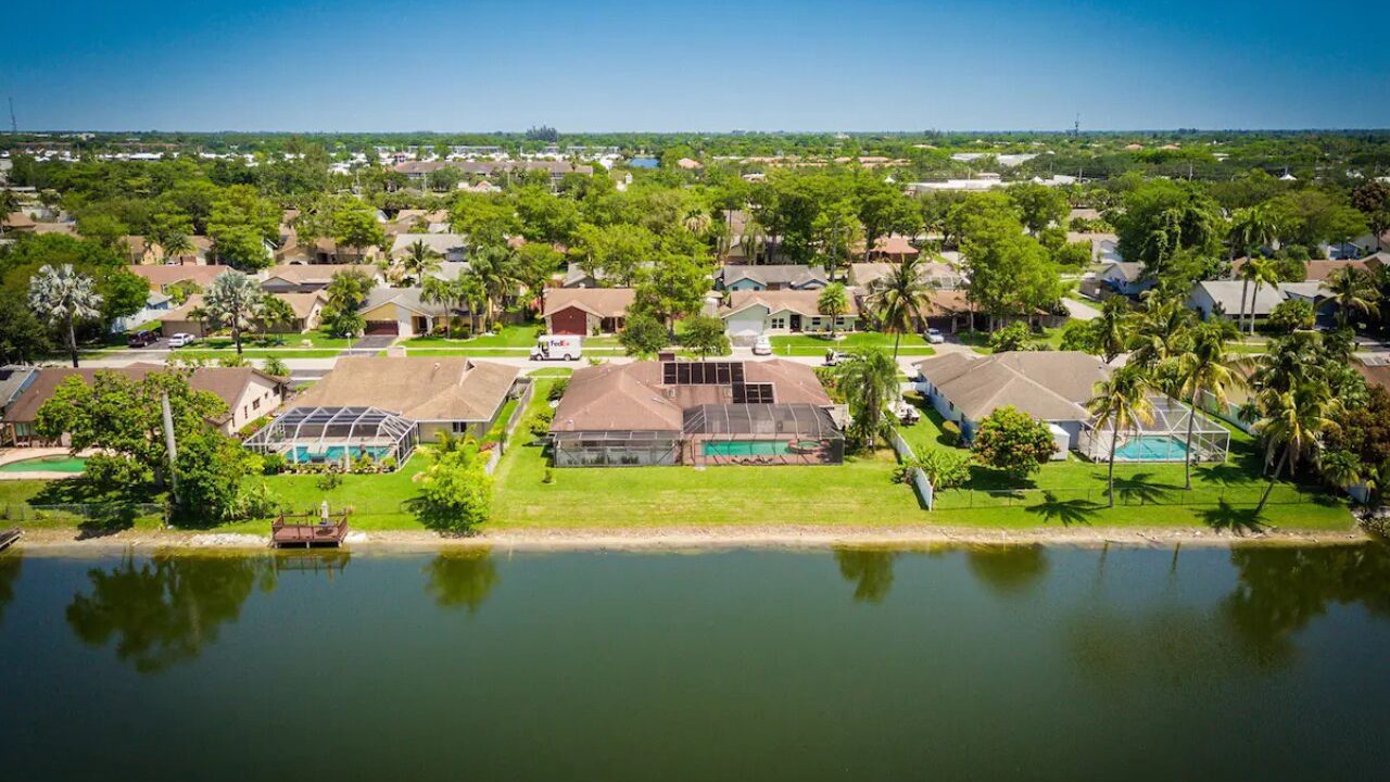 Photo of Outdoor in Lauderhill