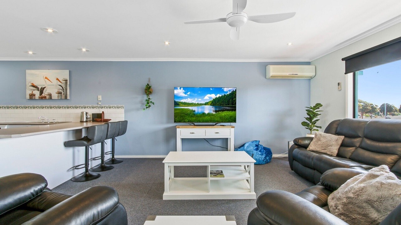 Photo of Livingroom in Lakes Entrance