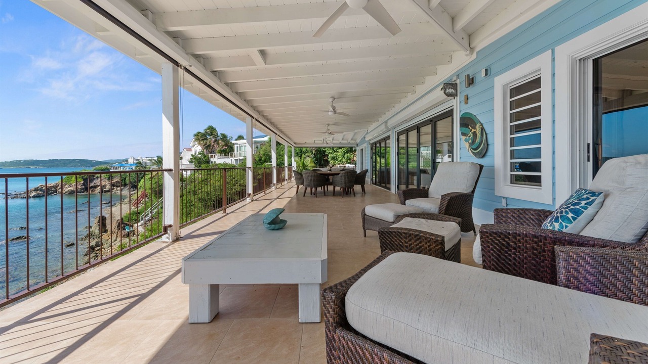 Photo of Bedroom in Estate Frenchman Bay
