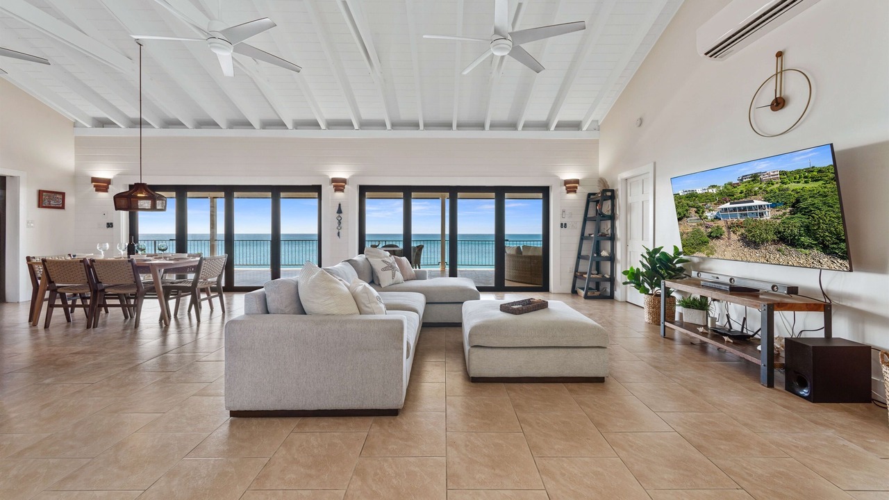 Photo of Bedroom in Estate Frenchman Bay