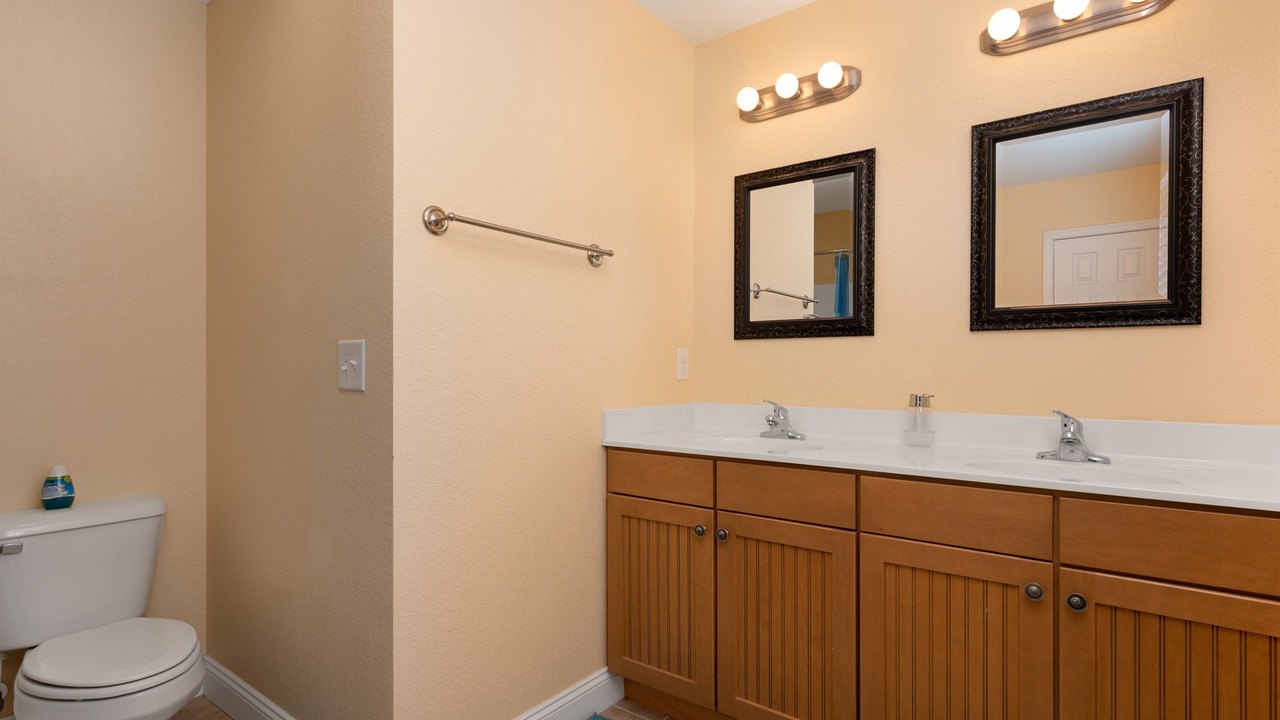 Photo of Bathroom in Sea Scape