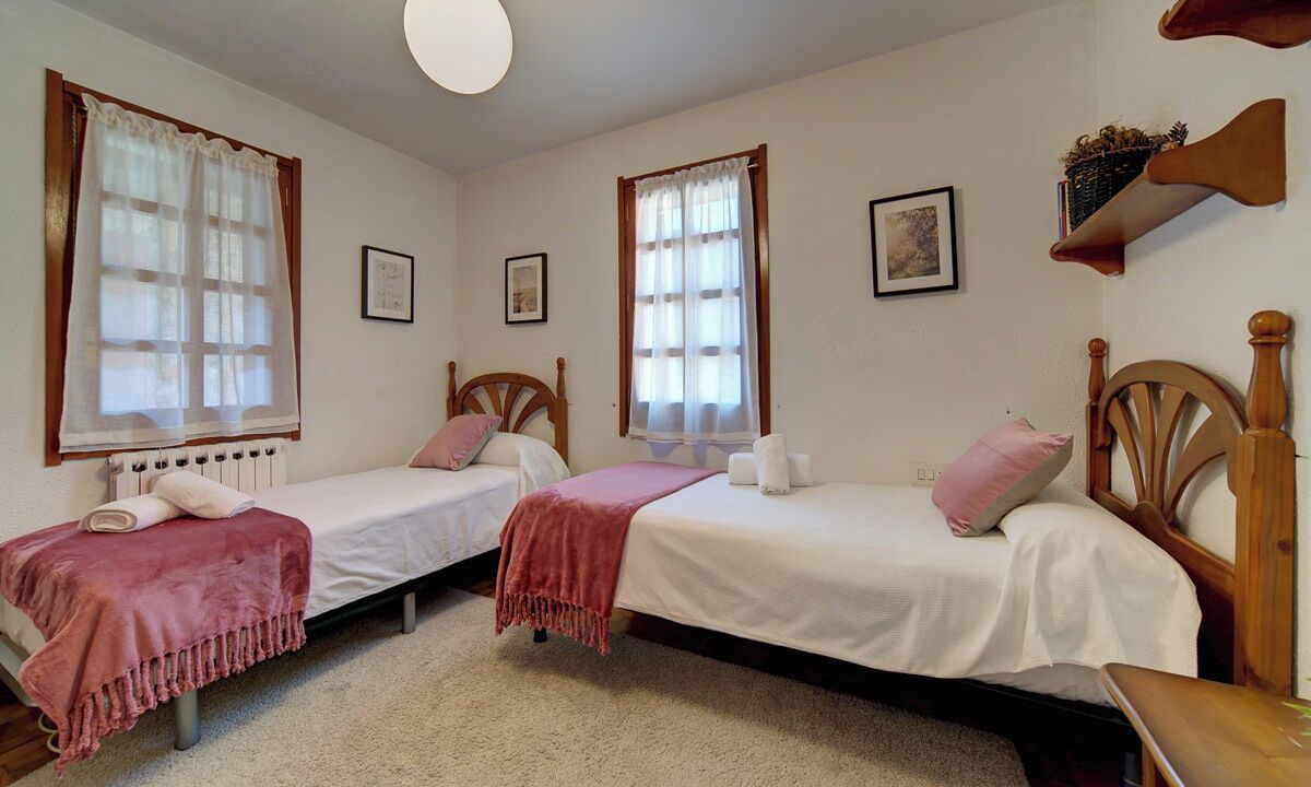 Photo of Bedroom in Pujo