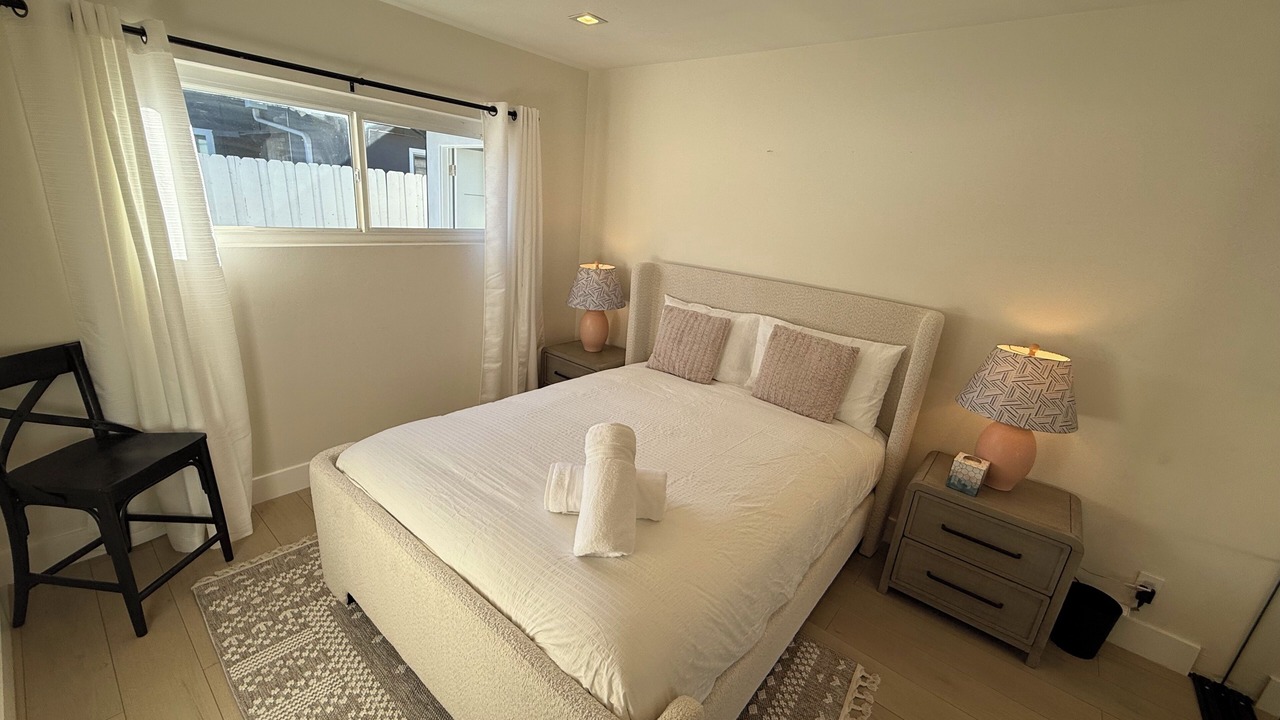 Photo of Bedroom in Reseda
