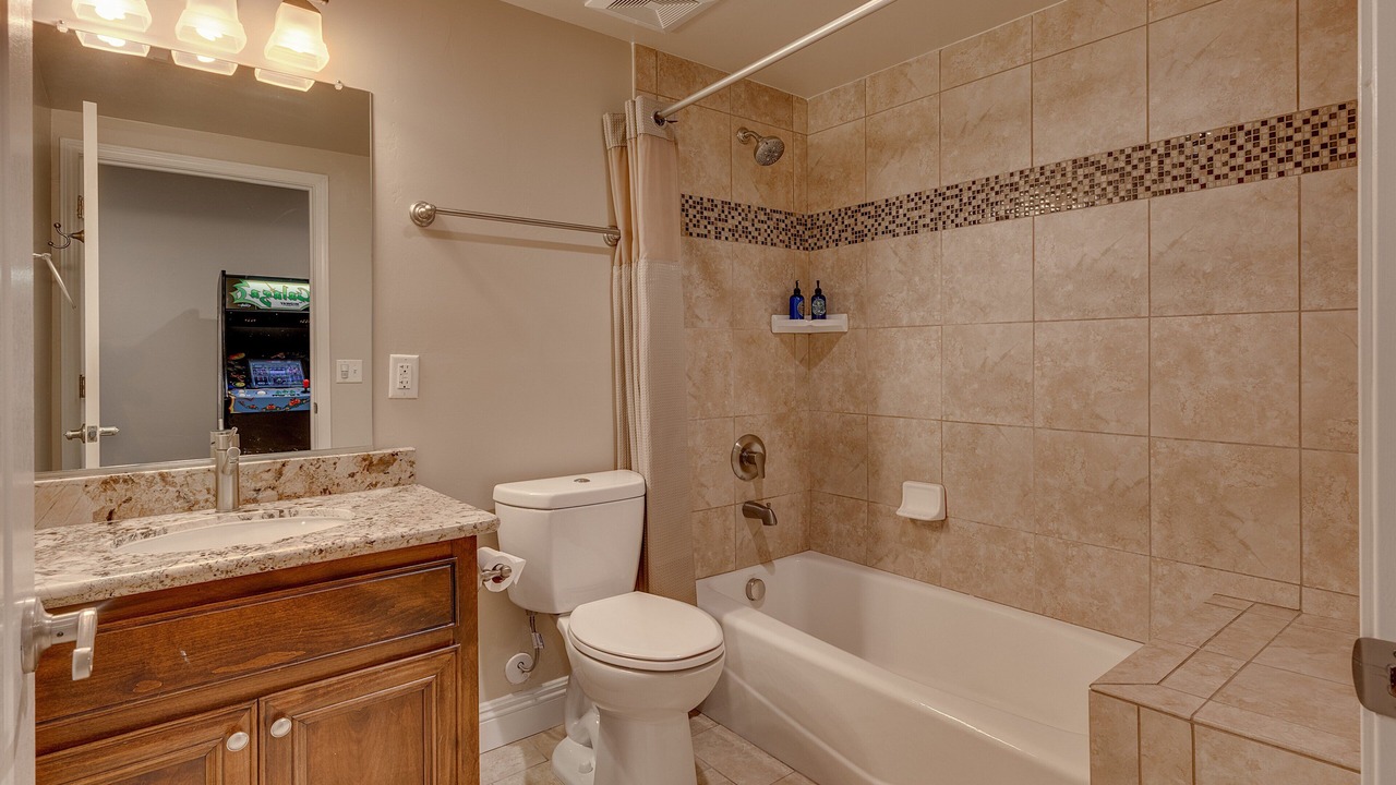 Photo of Bathroom in Lakeside Park