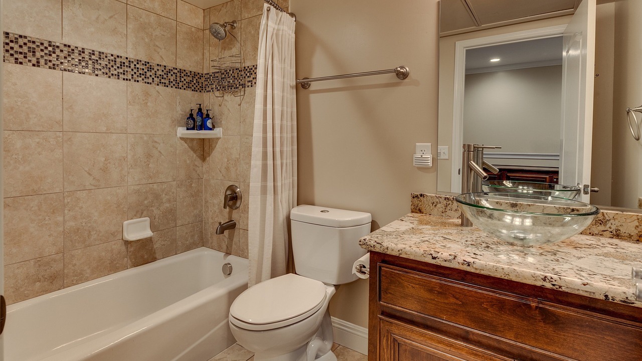 Photo of Bathroom in Lakeside Park